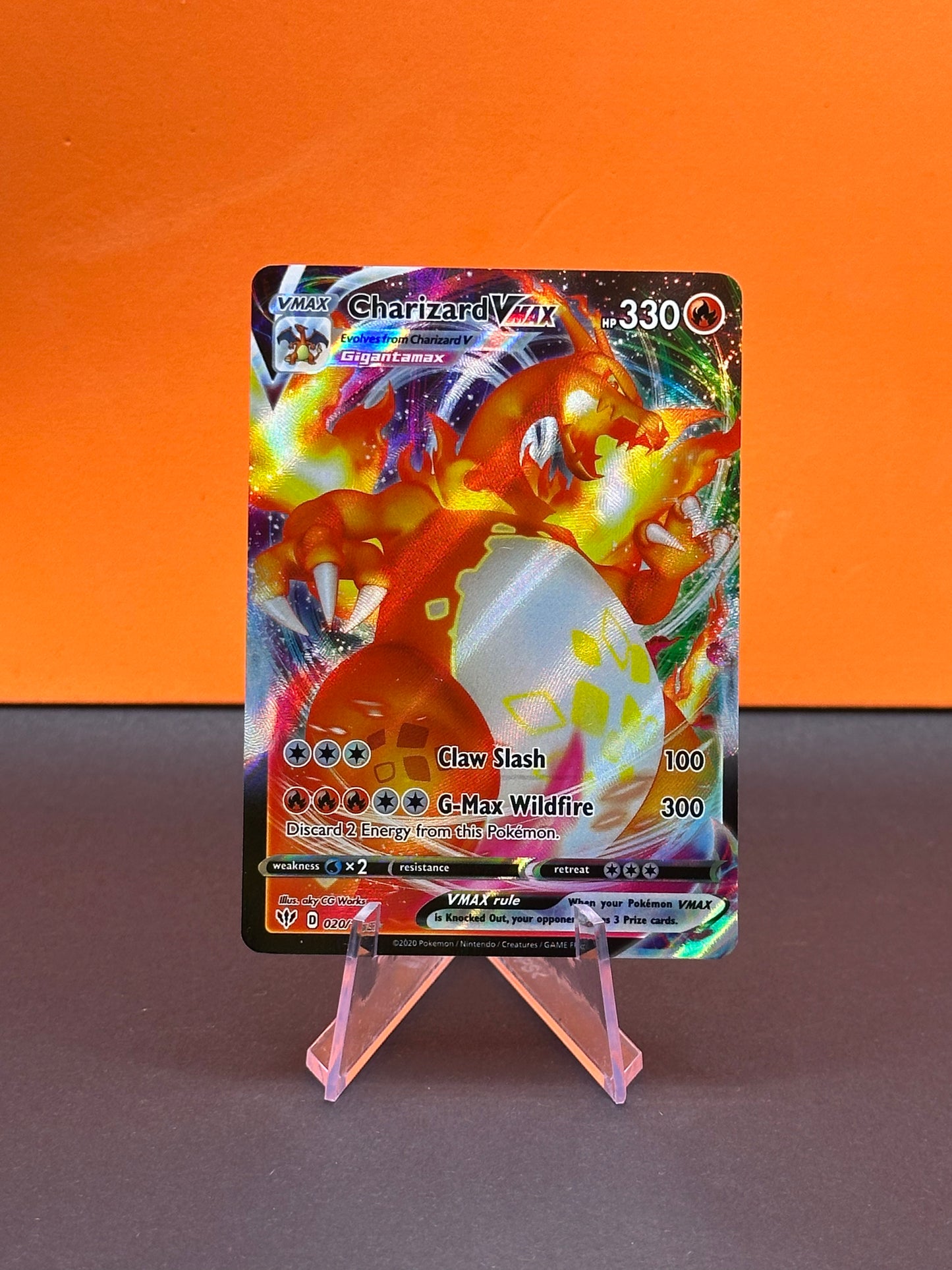 Pokémon S&S Darkness Ablaze: Charizard Vmax 020/189