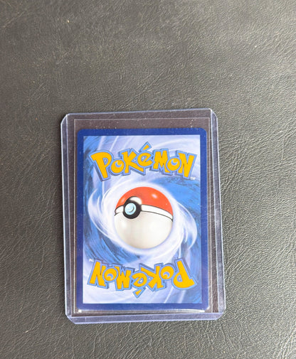 Pokémon TCG Scarlet and Violet 151: Machoke (Crimp error)